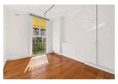 Classic two-bedroom house for rent - 7/10