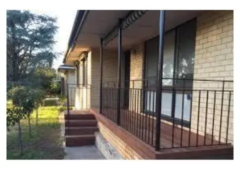 Fence and gate repairs in Adelaide