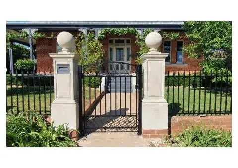 Elegant Gate Posts with Built-In Letterboxes – Made to Last!