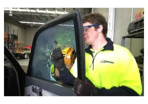 Cracked Car Side or Rear Window? We'll Fix It Same Day in Melbourne!