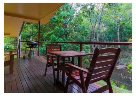 Experience Luxury Accommodation in Atherton Tablelands with Stunning River Views