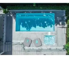 Buy Swimming Pools in Melbourne – Fibreglass & In Ground Pools