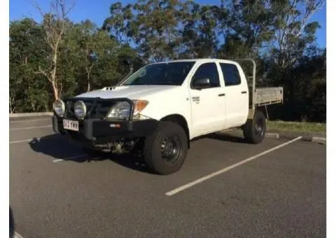 2006 Toyota Hilux 4x4 Dual Cab Turbo Diesel manual - 4/10