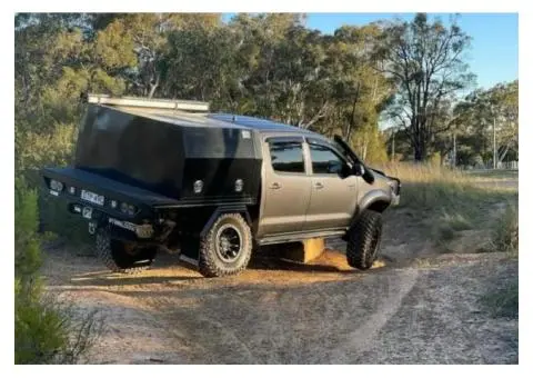 2013 Toyota Hilux Sr5 (4x4) 5 Sp Automatic - 6/8