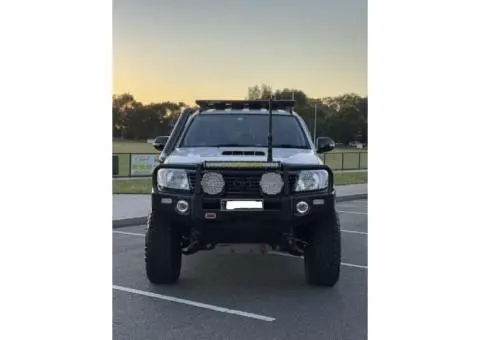 2014 Toyota Hilux Sr5 (4x4) 5 Sp Automatic - 2/9