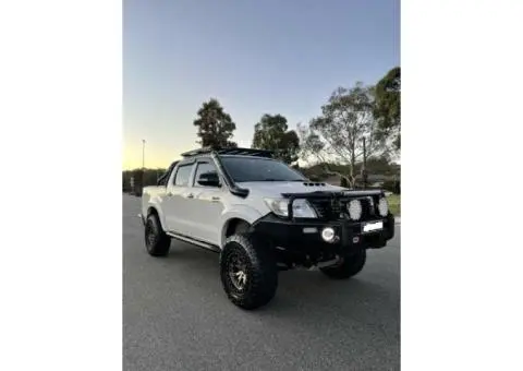 2014 Toyota Hilux Sr5 (4x4) 5 Sp Automatic - 3/9