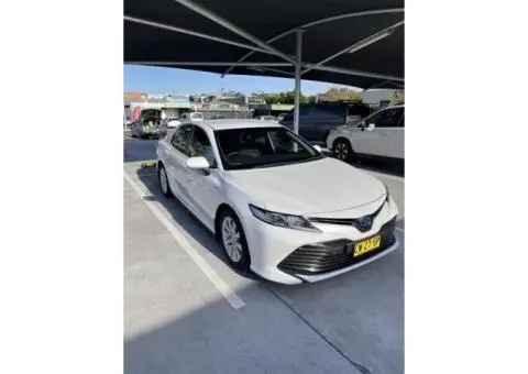 2020 Toyota Camry Ascent Hybrid - 3/10