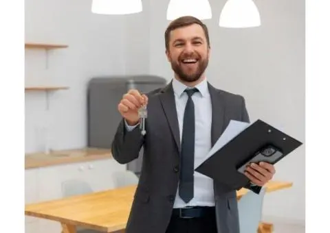 Reliable Refinancing Broker in Cranbourne South – UV Financial Services - 1/4