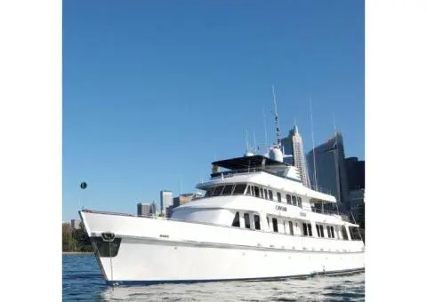 Making Memories: How Sydney Boat Hire Elevates Any Occasion - 2/2