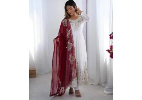 White Hues, Endless Styles – Explore Salwar Suits at Mirraw
