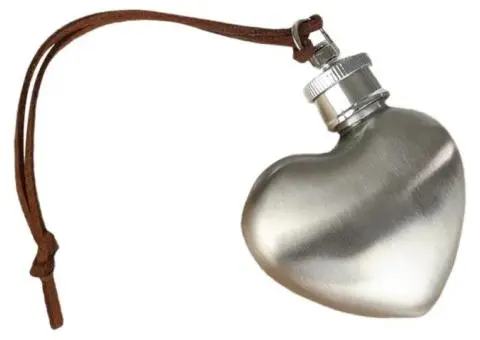 1Oz Camping Hip Flask, Heart-Shaped Accessories, Leakproof Hiking Hip Flask for - 2/3