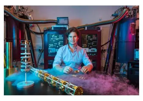 Full-service photos, zero hassle: at Matt Vas' studio