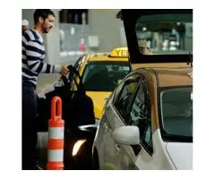 Premium Luxury Airport Taxi in Melbourne for Comfortable & Reliable Transfers