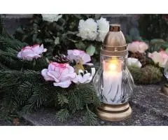 Honour memories with elegant funeral wreaths in Sydney with Susan Avery