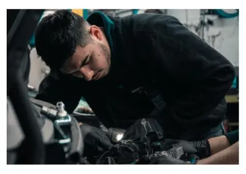 Maintain Your Car with Safe and Smart Transmission Service
