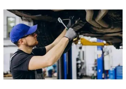 Car Mechanic in Clayton – Complete Auto Service & Maintenance!