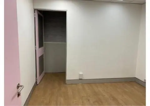 60% reduced market price - Lease Opportunity - Brisbane CBD (84 m²) - 7/10