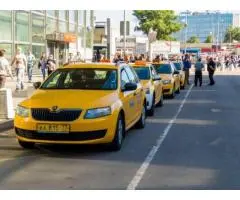 Which Macedon Taxi Service Offers the Best Local Experience?
