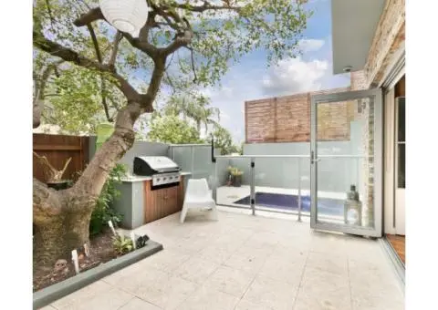 Outdoor Tiling Brisbane | Enhance Your Patio & Outdoor Spaces - 2/4