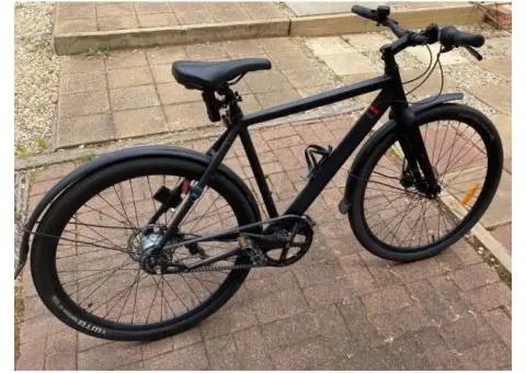 Bike-Bicycle-Pushbike-Lekker Amsterdam 8-Belt drive-Only 3 years old