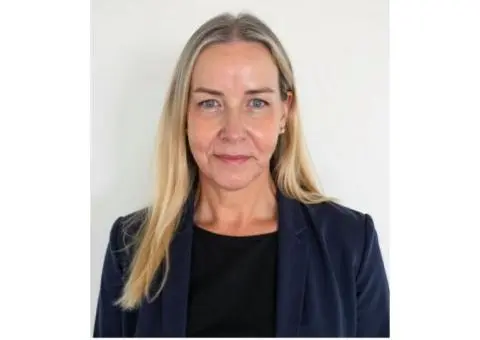 Psychologist offering therapy