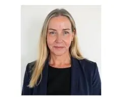 Psychologist offering therapy