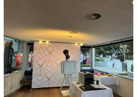 Fun & Stylish Photobooth in Sydney | Bondi Booths