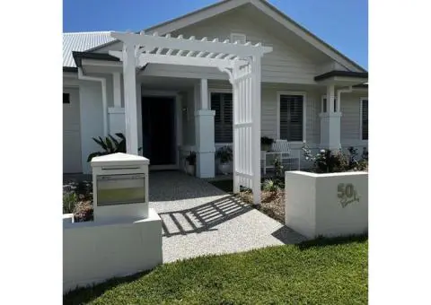 Parcel Box for Your Fence