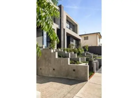 Create Your Ideal Home with Trusted Custom Home Builders in Essendon