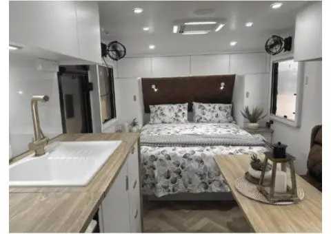 2025 -Build 19.6 FT Family semi offroad caravan - 3/4