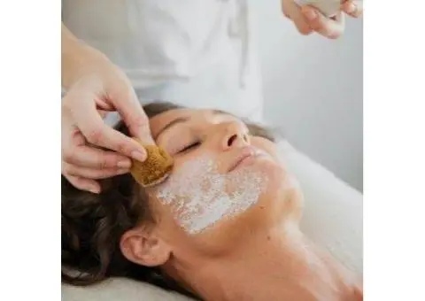 Relax & Rejuvenate with soothing facial treatments in the Gold Coast!
