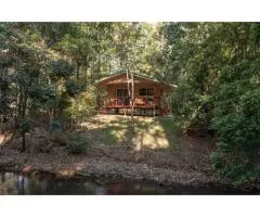 Your Perfect Romantic Accommodation in Atherton Tablelands Escape Awaits You