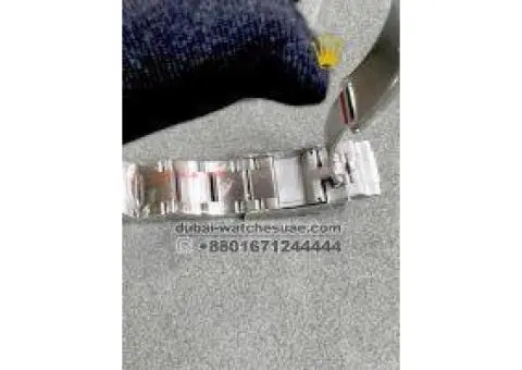 The Rolex GMT-Master II “Pepsi” replica - 4/4