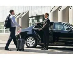 How Can a Taxi in Torquay Make Your Trip Easier?