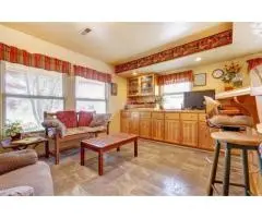 Heavy Duty Vinyl Flooring for Commercial Spaces