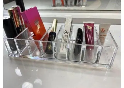 Organise Your Beauty Space with an Acrylic Cosmetic Organiser