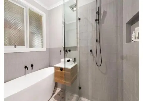 What to Expect When Working with Skilled Bathroom Experts