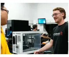 It Hardware Store With Discounted Laptops And Monitors