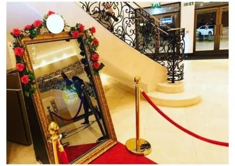 Lavides Global’s Mirror Photo Booth in St Kilda – Book Now - 3/3