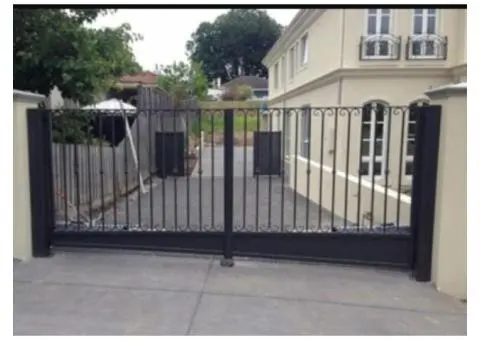 Secure, Stylish Automatic Gates Built for Melbourne Homes - 3/4