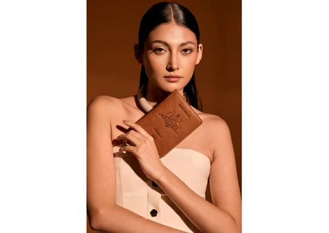 Buy Passport Holders in Australia for Thoughtful Packing