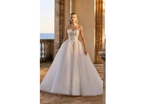 Buy Wedding Dresses Online and Be the Star on Your D-Day
