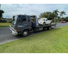 Fast and Reliable Car Towing Service in Springwood