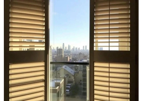 Plantation Shutters - 1/4