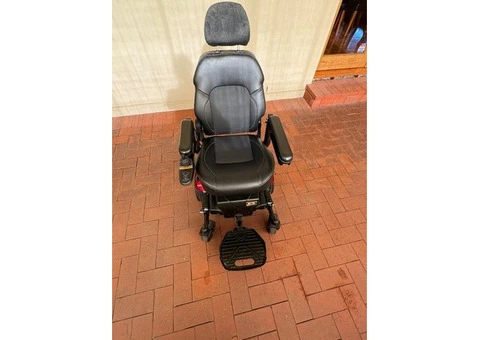 Merits Vision Sport Power Wheelchair Mid Wheel Drive, Easy Transport - 2/13