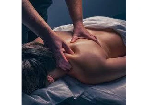 Expert Trigger Point Massage Therapy in Perth – Esmat Parkar - 2/4