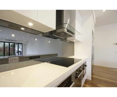 Glass Kitchen Splashbacks Designed for Real Homes