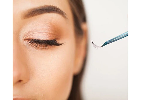 Elevate Your Look at Browz and Beauty by Usha