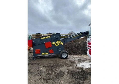 Ultra Mini Deck Vibrating Screener - 1/4