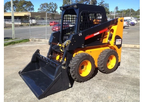 New Cougar 5700 Series 3 Skid Steer Loader